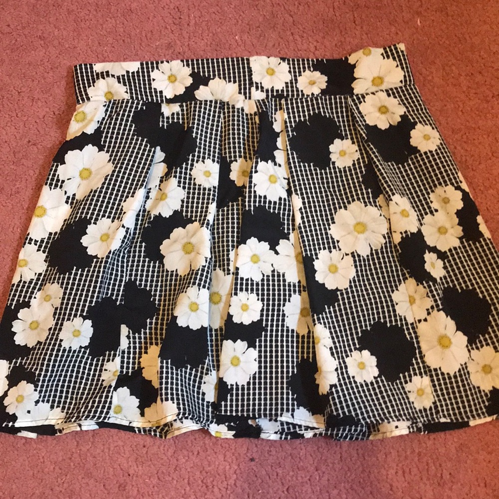 Runway Story flower skirt